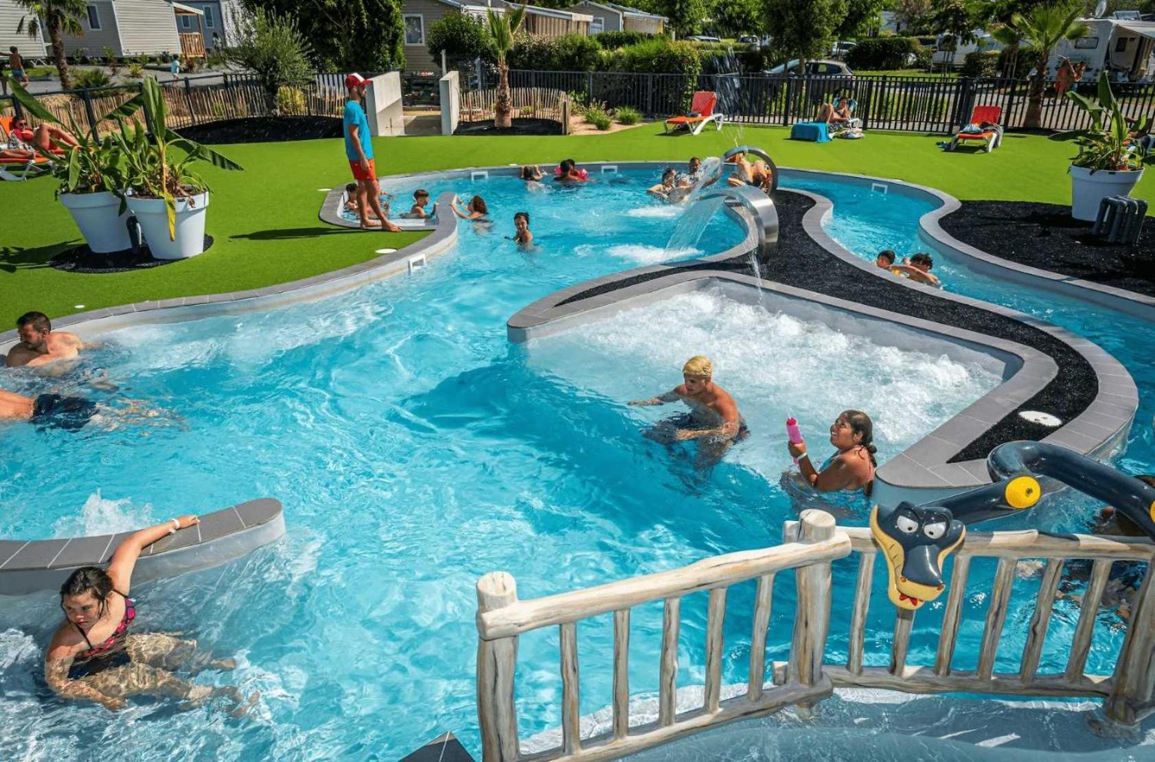 Campsite - Parc Aquatique - Ccaggcd